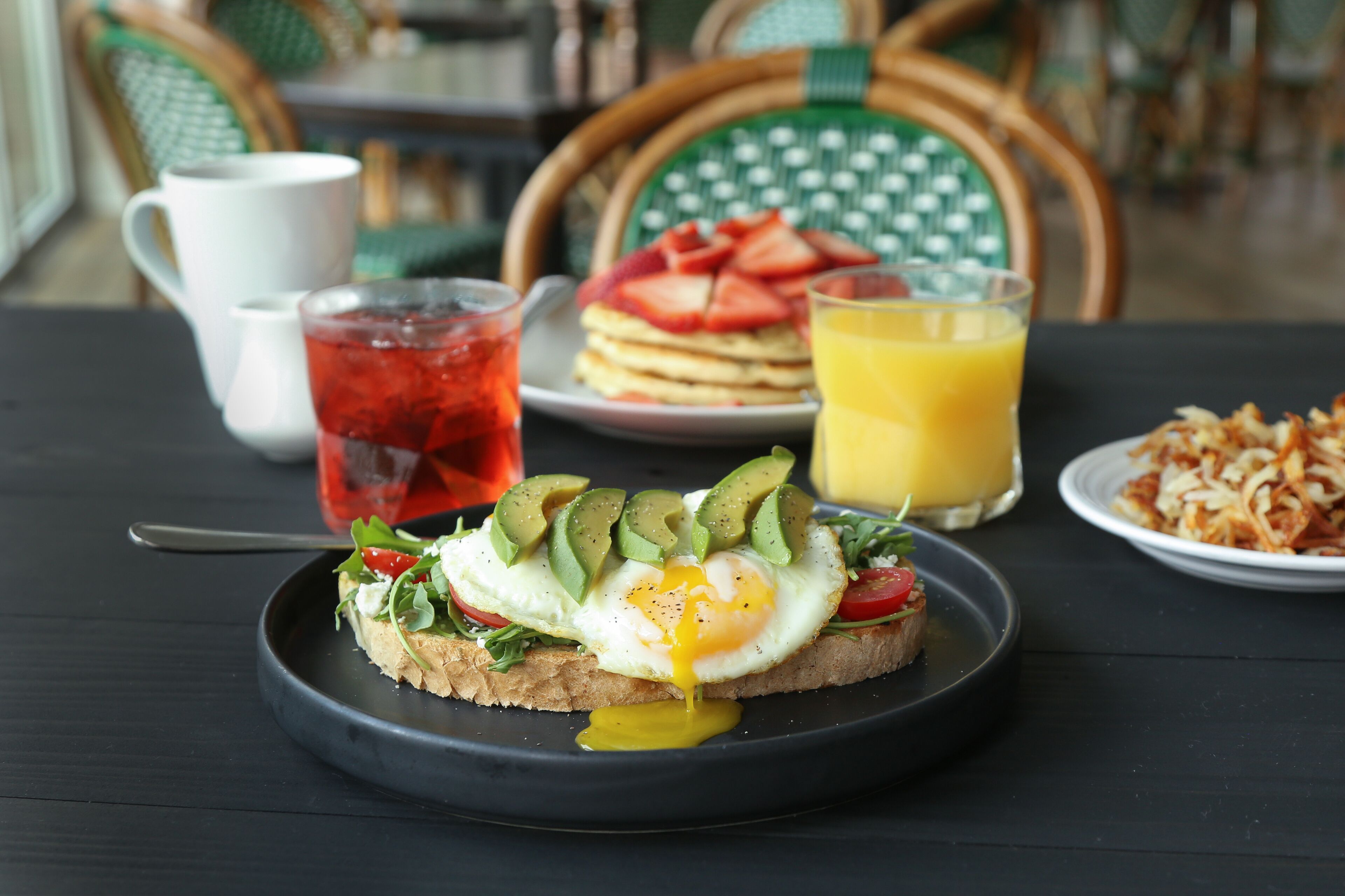 daily full breakfast (usd 13 per person)