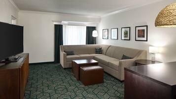 Desk, blackout drapes, iron/ironing board, free WiFi