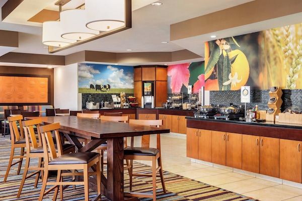 Tägliches inbegriffenes Frühstücksbuffet