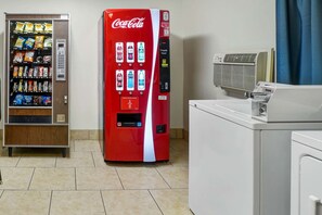 Vending machine - Motel 6 Montoursville, PA - Williamsport (Montoursville)