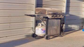 Aire de pique-nique/barbecue