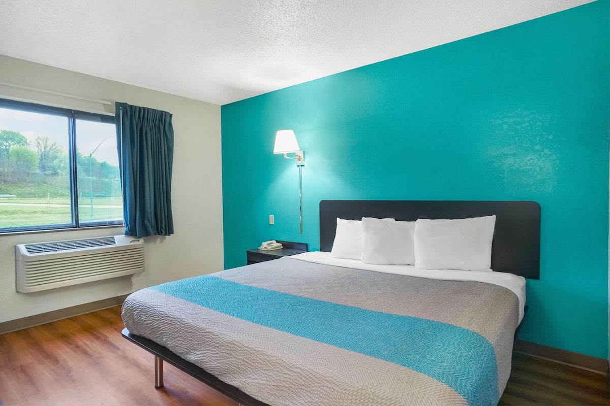 Schreibtisch, kostenloses WLAN, Bettwäsche