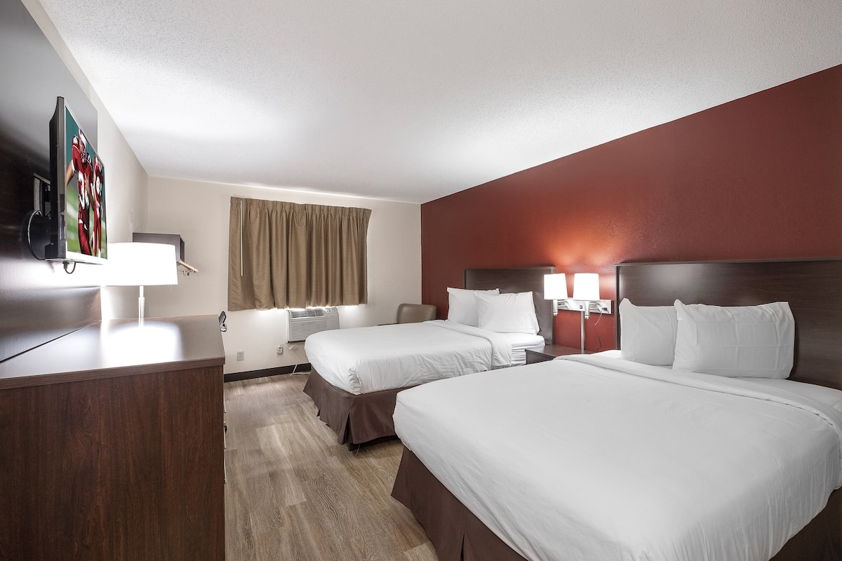 Superior Room, 2 Katil Kelamin (Double), Non Smoking | Meja, seterika/papan seterika, katil bayi/kot (percuma), Wi-fi percuma