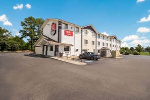 Exterior - Econo Lodge Spotsylvania Town Center (Fredericksburg)