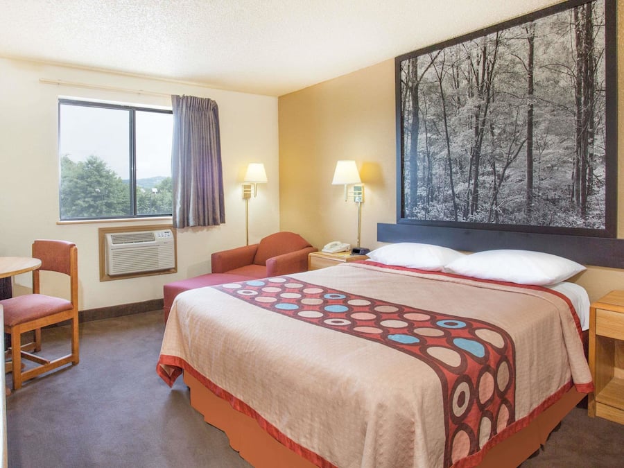 Ilmaiset vauvansängyt, ilmainen Wi-Fi, vuodevaatteet