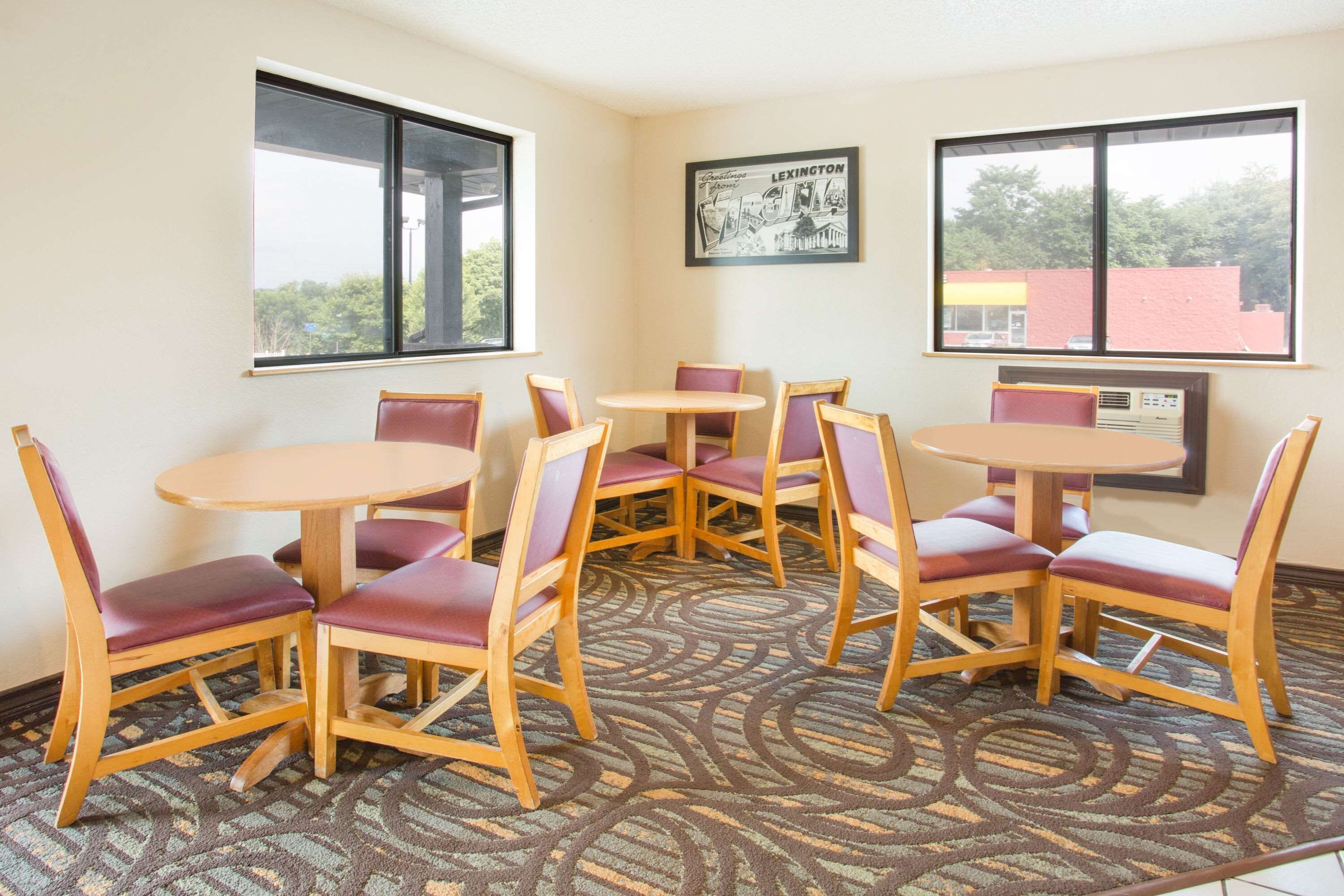 含每日外帶早餐