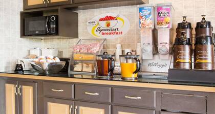 Super 8 by Wyndham Lexington VA