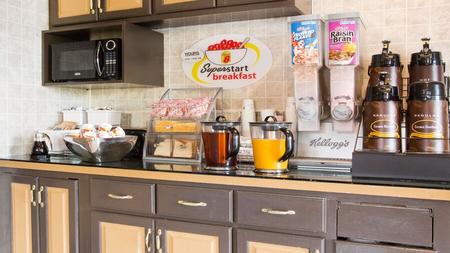 Super 8 by Wyndham Lexington VA