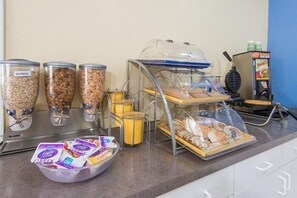 Free daily continental breakfast 
