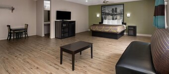 Super 8 by Wyndham Richmond Midlothian Turnpike