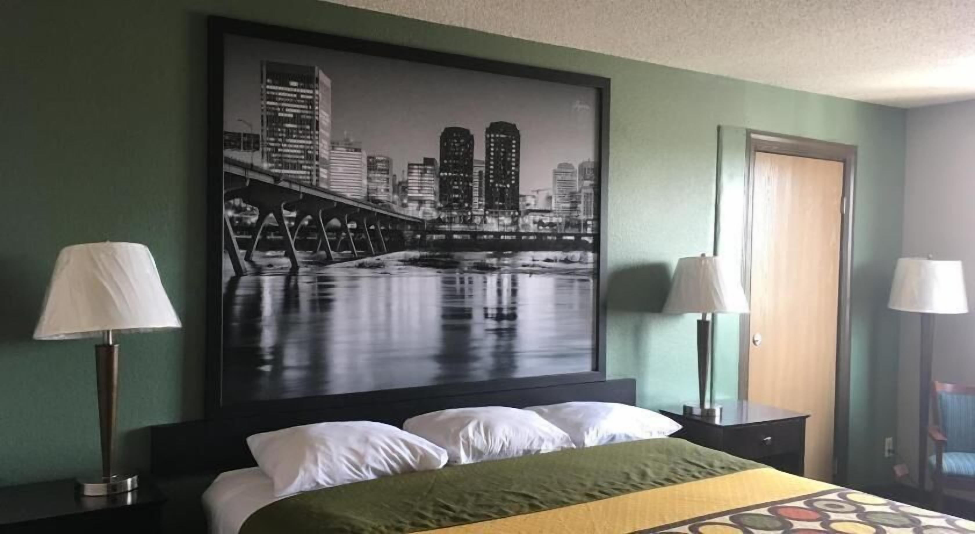 Desk, iron/ironing board, free WiFi, bed sheets