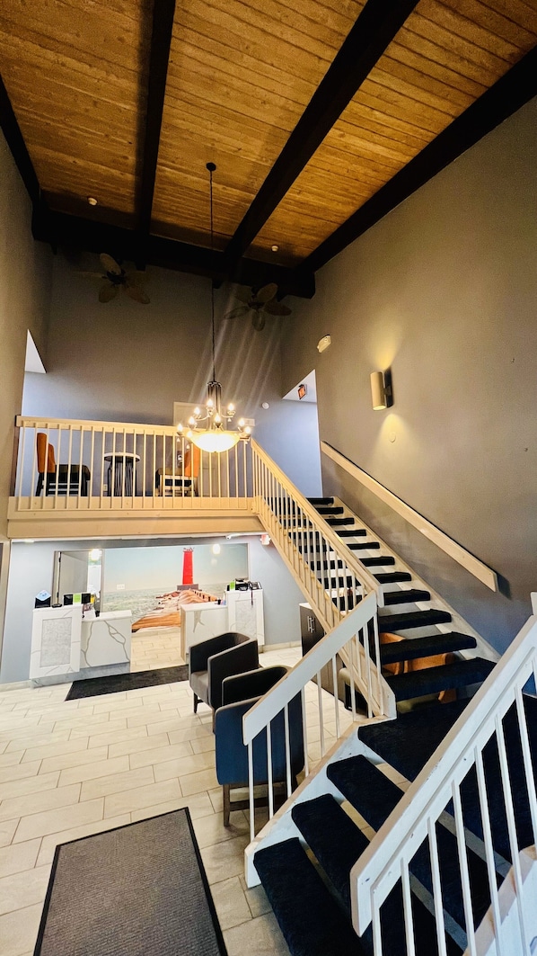 Lobby - La Quinta Inn by Wyndham Sheboygan (Sheboygan)