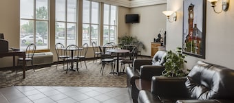 Super 8 by Wyndham Menomonie WI