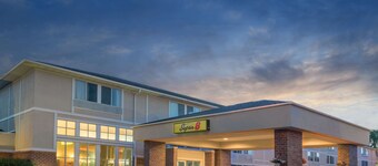 Super 8 by Wyndham Menomonie WI