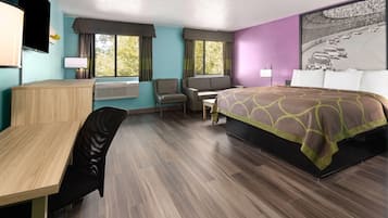 Escritorio, cortinas blackout y camas plegables/adicionales