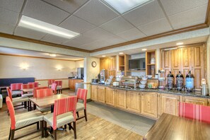 Free buffet breakfast - Comfort Inn Fond Du Lac (Fond du Lac)