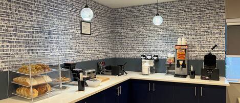 Free daily continental breakfast