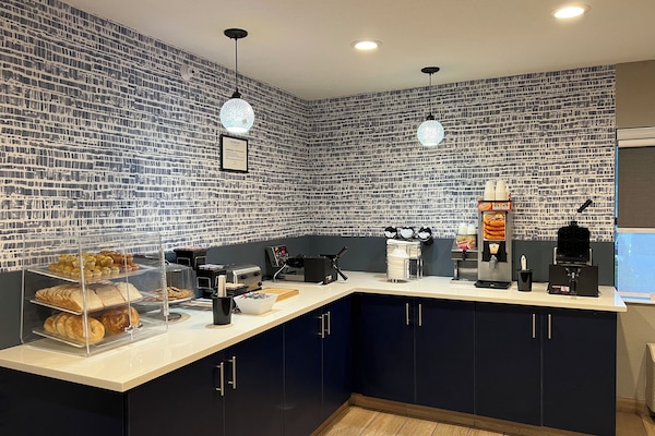 Desayuno continental incluido todos los días