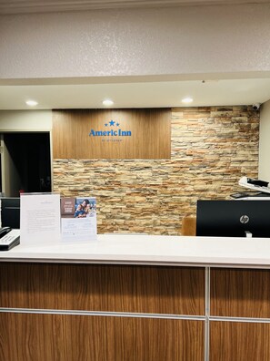 Concierge desk