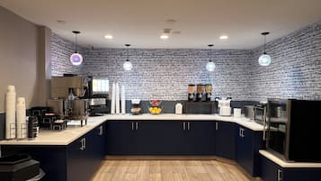 Free daily continental breakfast