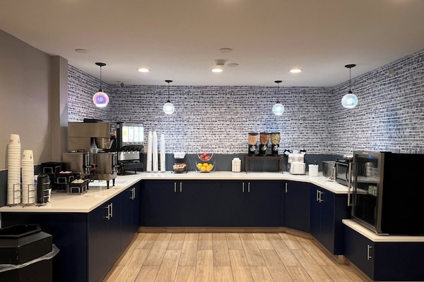 Café da manhã continental grátis todos os dias