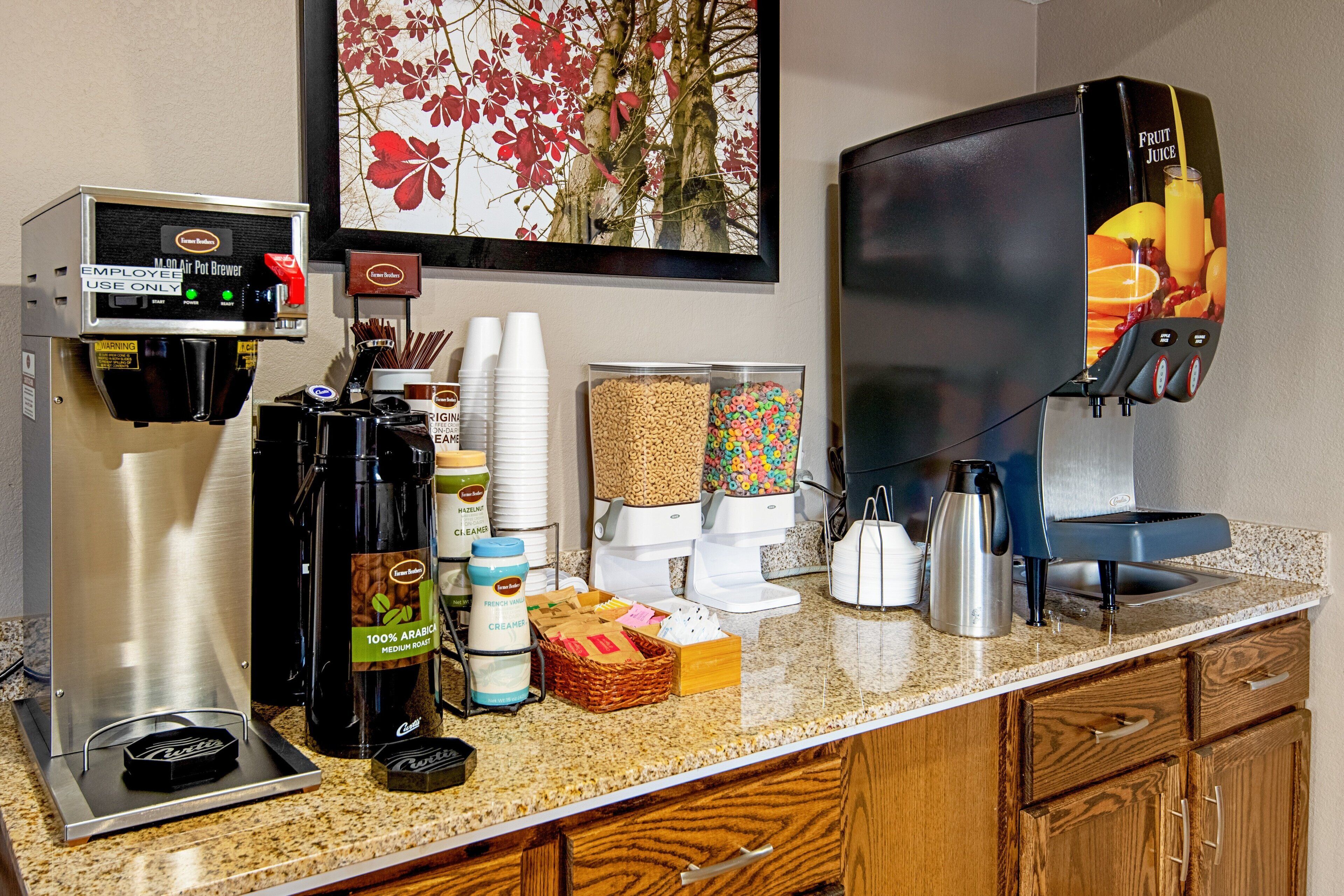 free daily continental breakfast