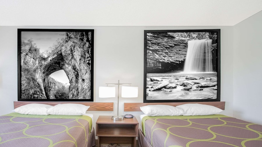 Super 8 by Wyndham Appomattox VA