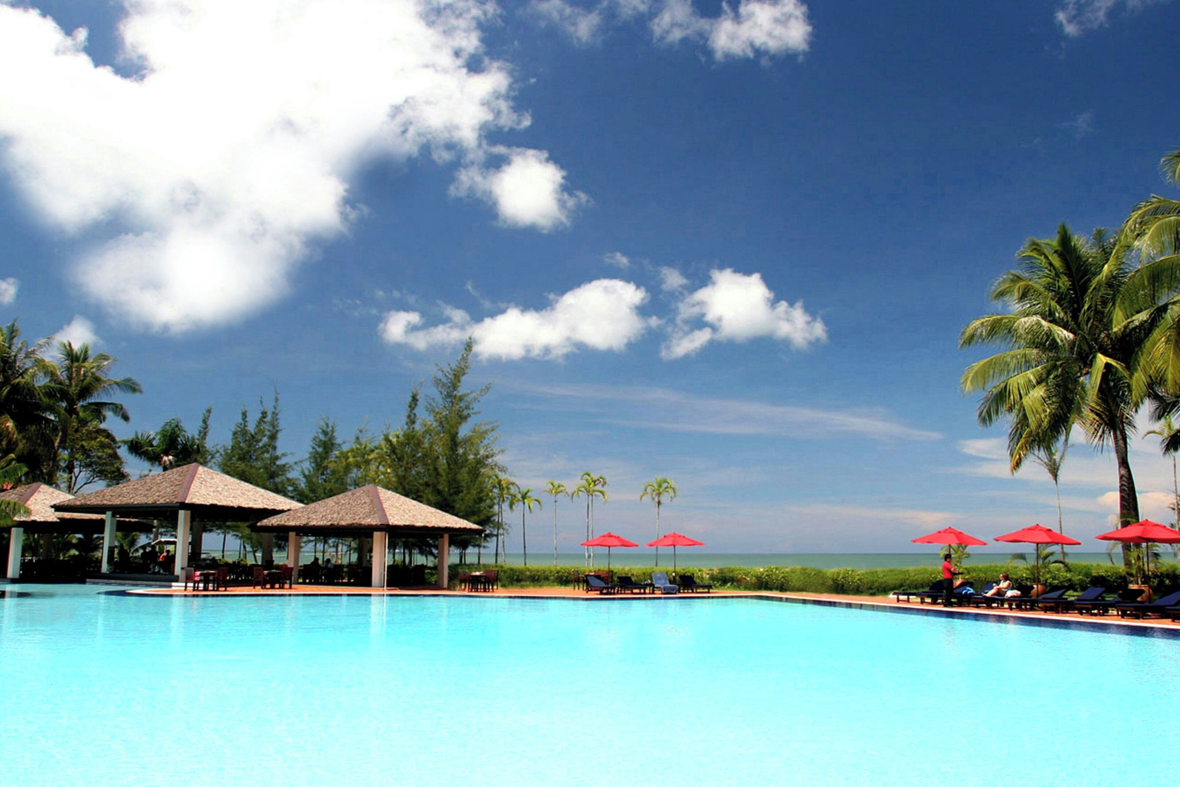 Outdoor pool, pool umbrellas