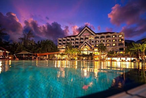 Outdoor pool, pool umbrellas