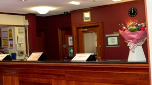 Lobby - Britannia Hotel Newcastle Airport (Newcastle-upon-Tyne)