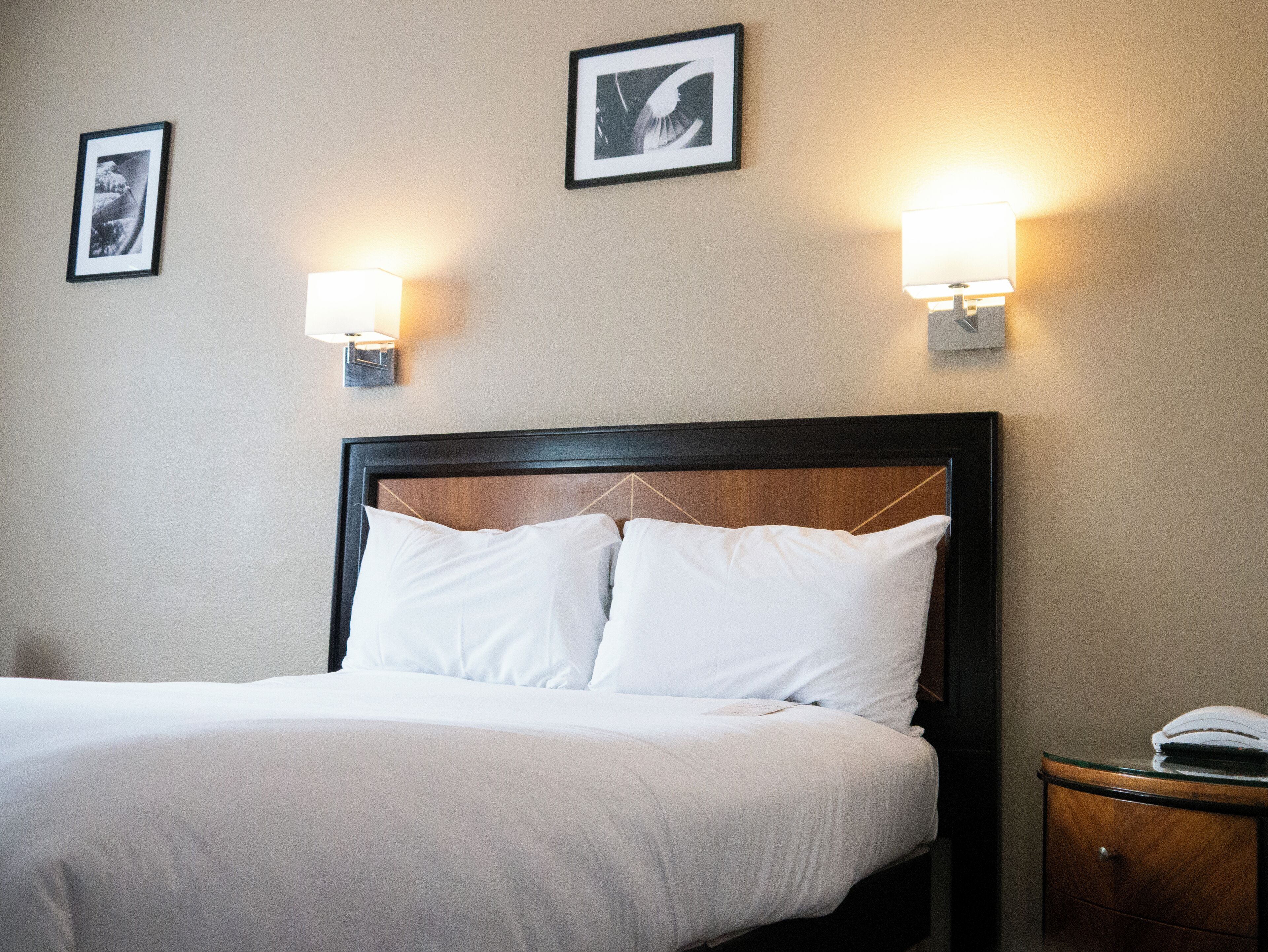 standard double room | desk, iron/ironing board, free wifi, bed sheets