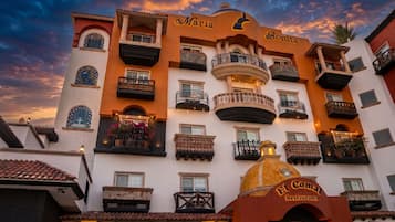 Fachada de la propiedad