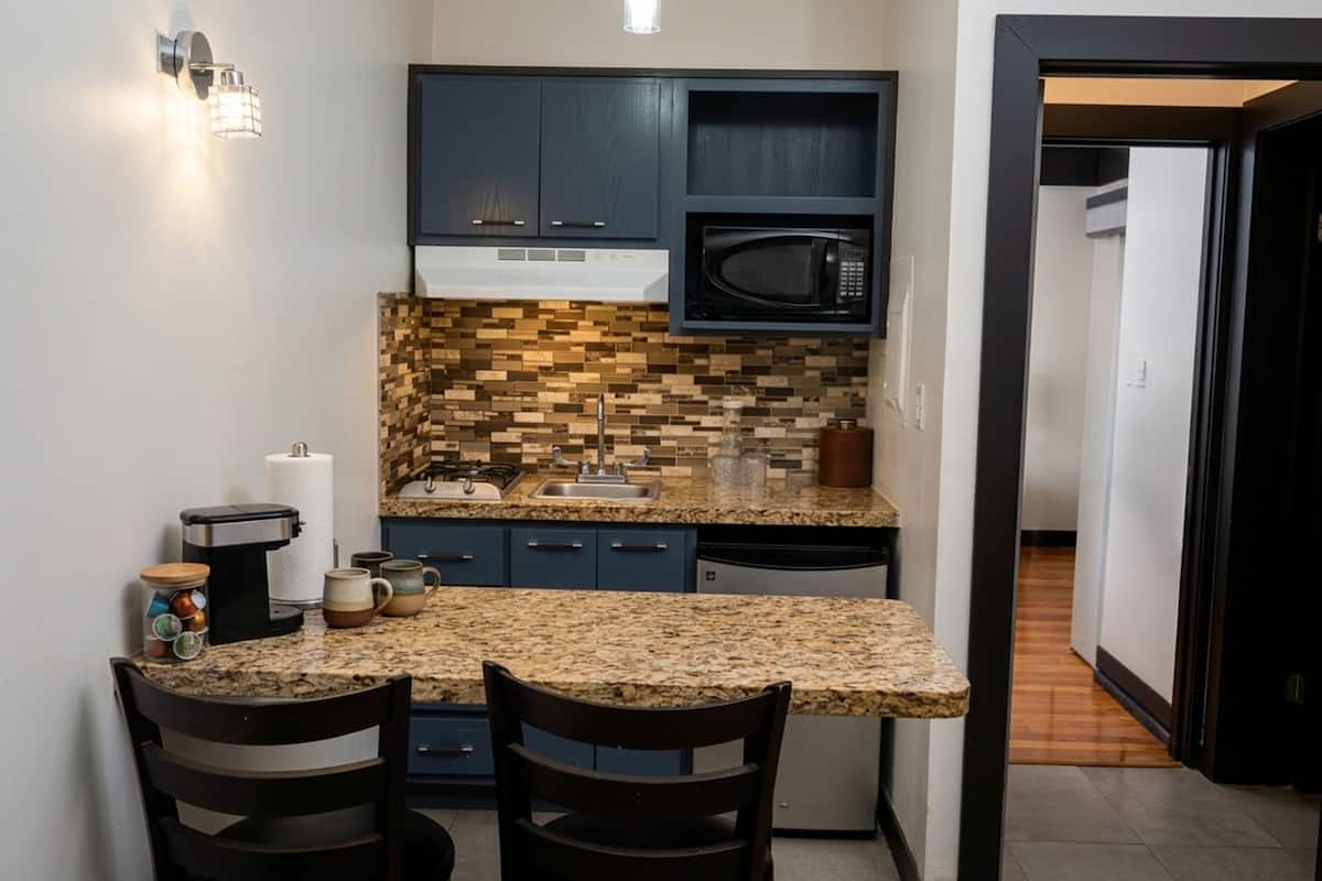 Luxury Suite, 1 Double Bed with Sofa bed, Kitchenette | Premium bedding, down comforters, in-room safe, desk