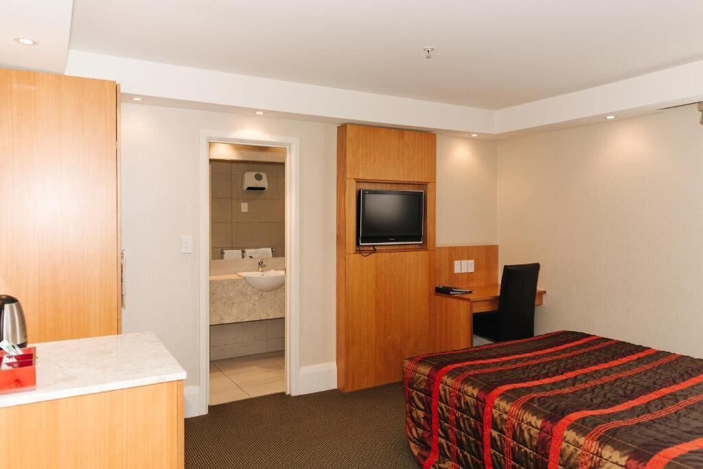 standard double room | 1 bedroom, in-room safe, iron/ironing board, free wifi