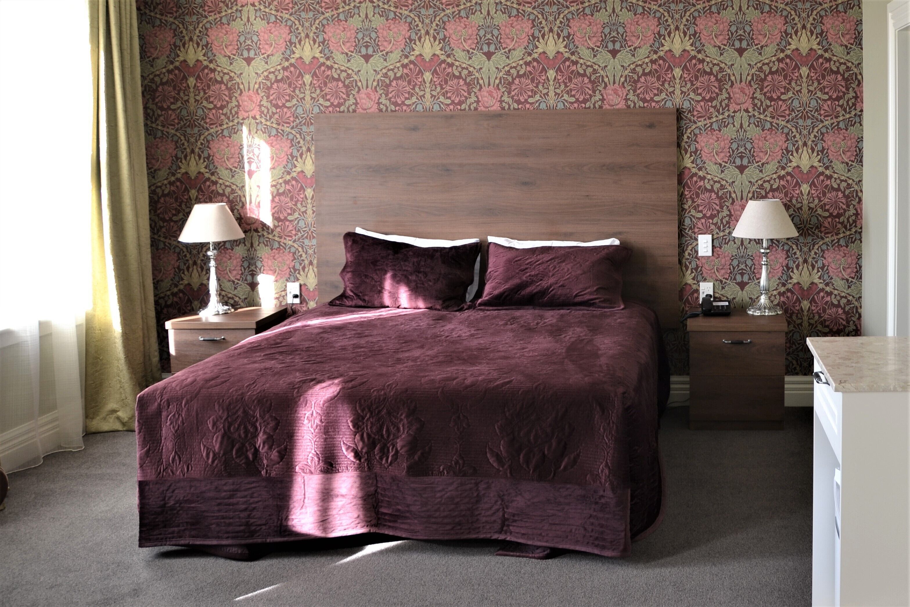 traditional double room, 1 king bed | 1 bedroom, in-room safe, iron/ironing board, free wifi