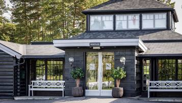 Overnatningsstedets indgangsparti