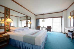 Minibar, in-room safe, iron/ironing board, rollaway beds - The Imperial Pattaya Hotel (Pattaya)