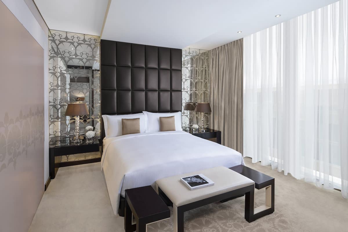 Premium bedding, minibar, in-room safe, desk