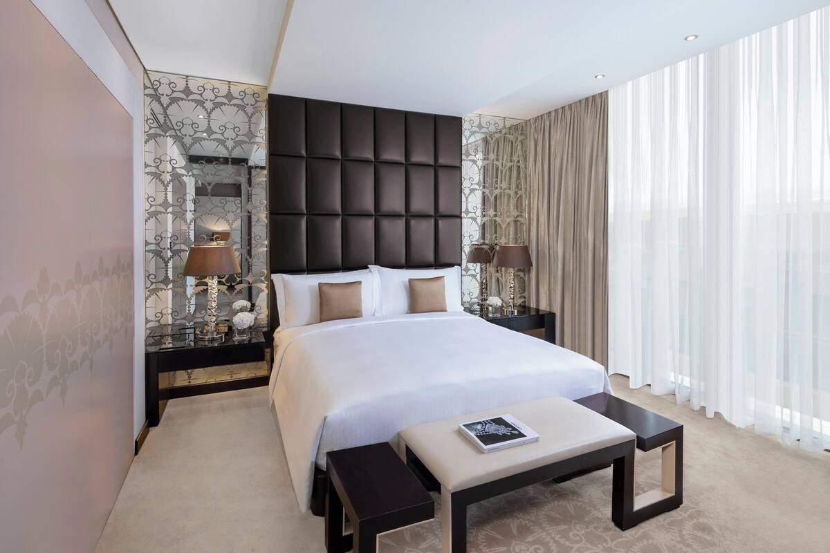 Premium bedding, minibar, in-room safe, desk