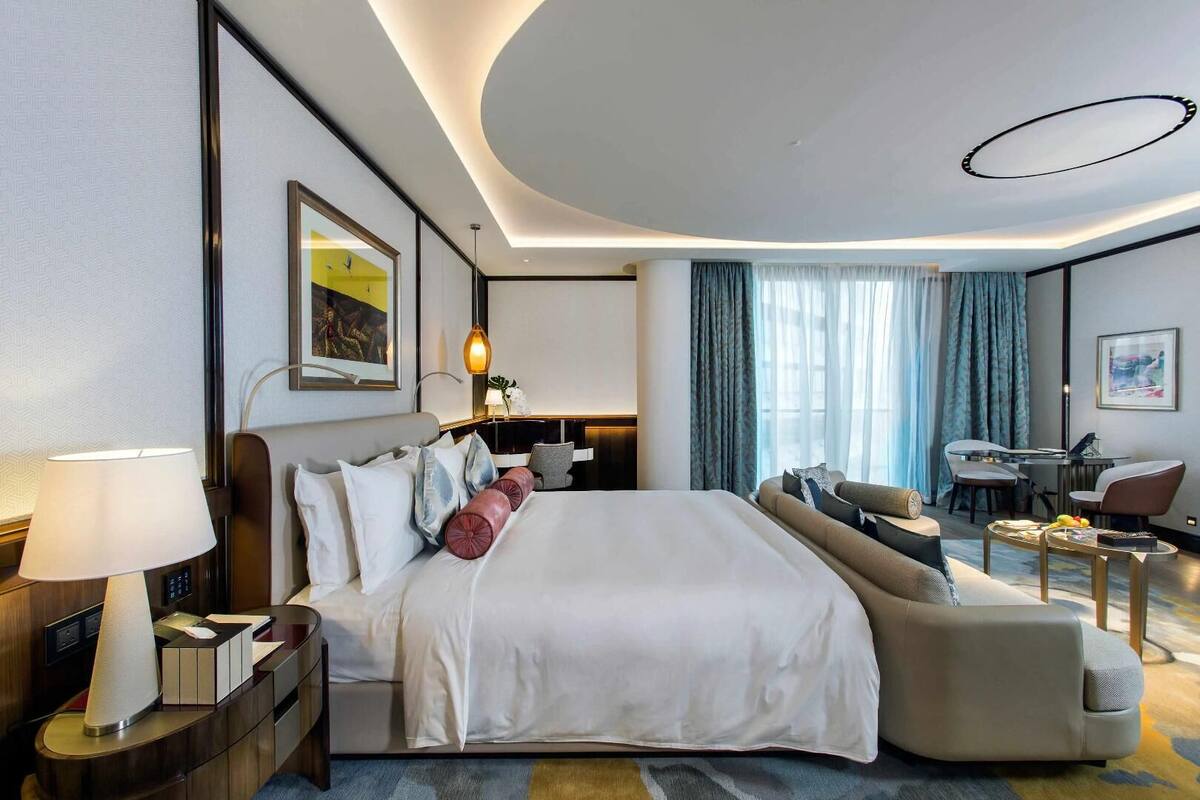 Premium bedding, minibar, in-room safe, desk
