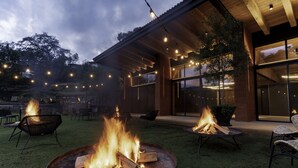Khu tổ chức đại tiệc ngoài trời