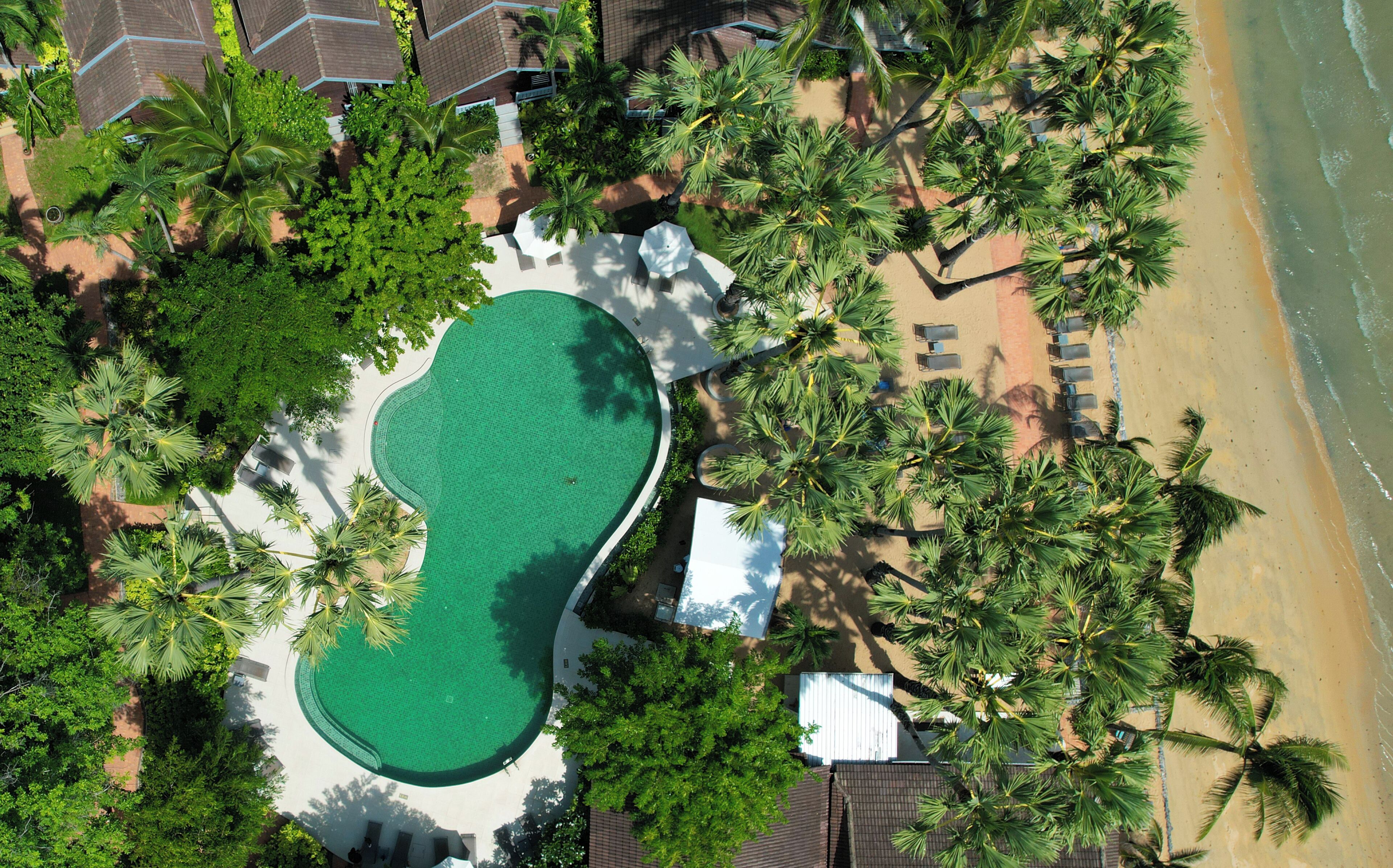 2 outdoor pools, open 7:00 AM to 7:00 PM, pool umbrellas, pool loungers