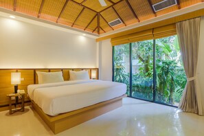 Biệt thự Deluxe, 1 phòng ngủ, quang cảnh hồ bơi, cạnh hồ bơi | Bộ đồ giường cao cấp, nệm Select Comfort, minibar 