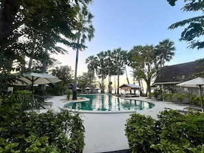 2 outdoor pools, open 7:00 AM to 7:00 PM, pool umbrellas, sun loungers - Paradise Beach Resort Samui (Koh Samui)