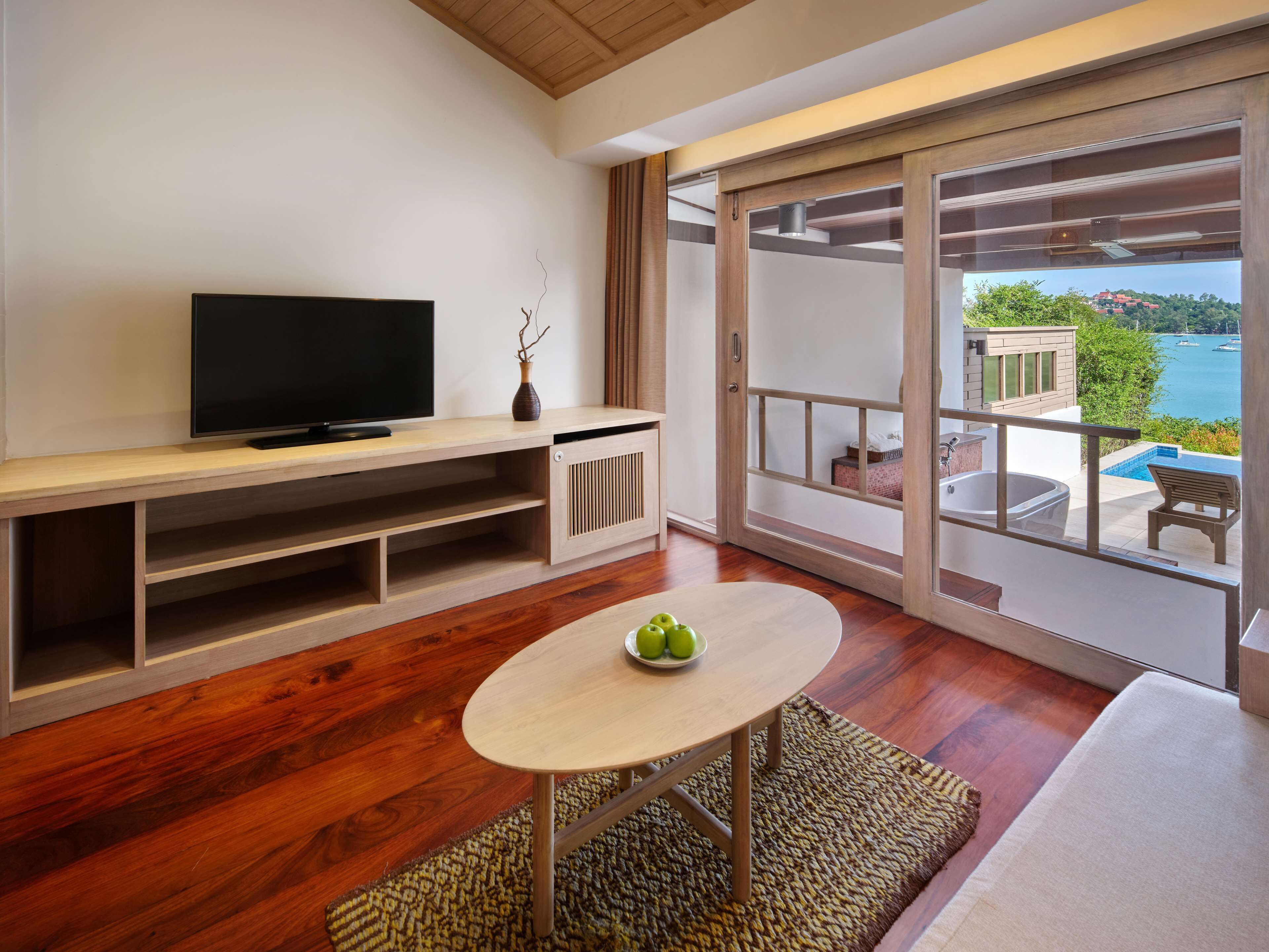 seaview hillside pool suite | room amenity