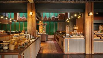 Free daily buffet breakfast