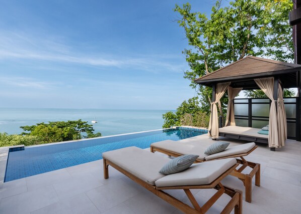 Tongsai Seaview Pool Villa | Private pool