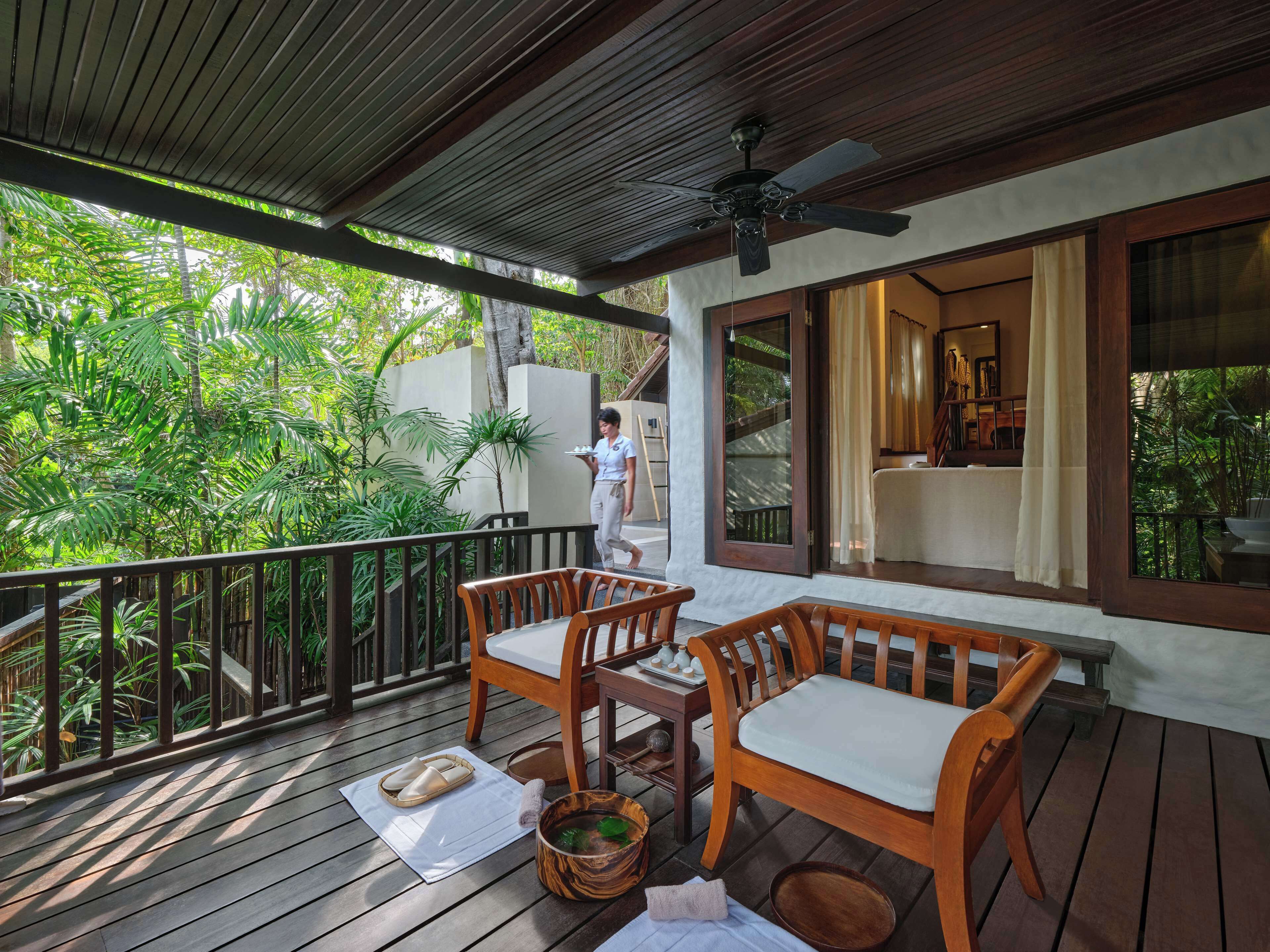 ห้องทรีท  เมนท์สำหรับคู่รัก, อ่างน้ำร้อน, ทรีทเมนท์ดูแลผิว, อโรมาเธอราพี