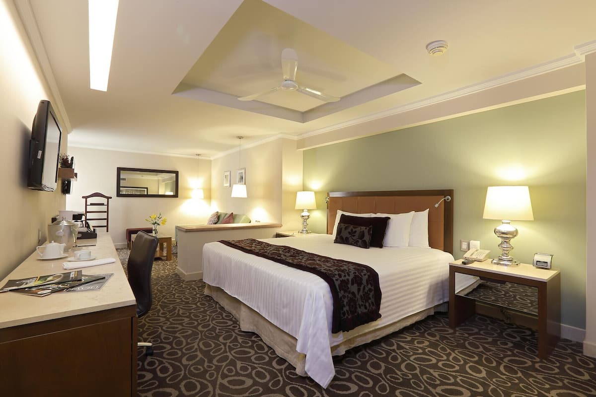 Premium bedding, in-room safe, desk, soundproofing