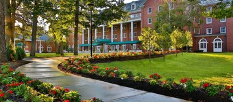Gideon Putnam Resort And Spa